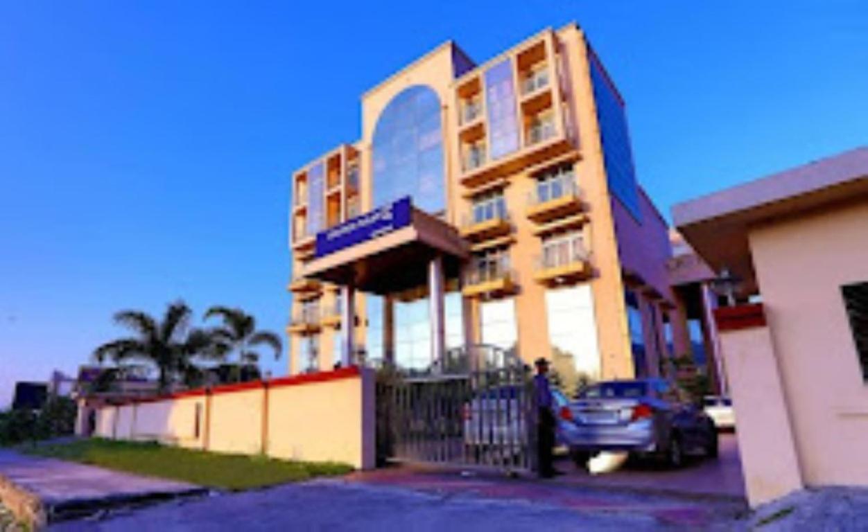 The Fern Residency Haridwar Hotel Eksteriør billede